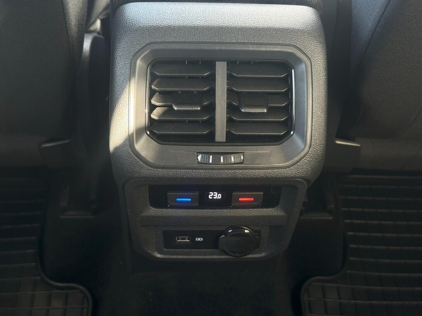 O619V07316_29.webp_TIGUAN ALLSPACE Comfortline 1.5 TSI 110 kW automat, DPH