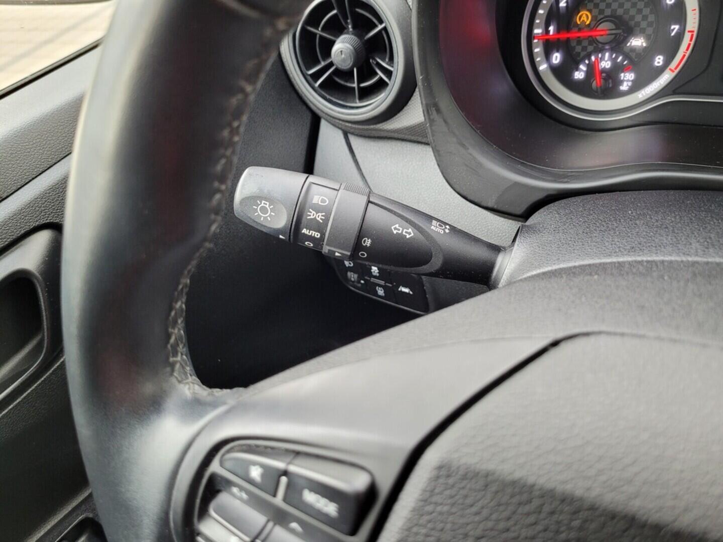 O619V07319_21.webp_I10 Comfort Go 1.0  49 kW manuál