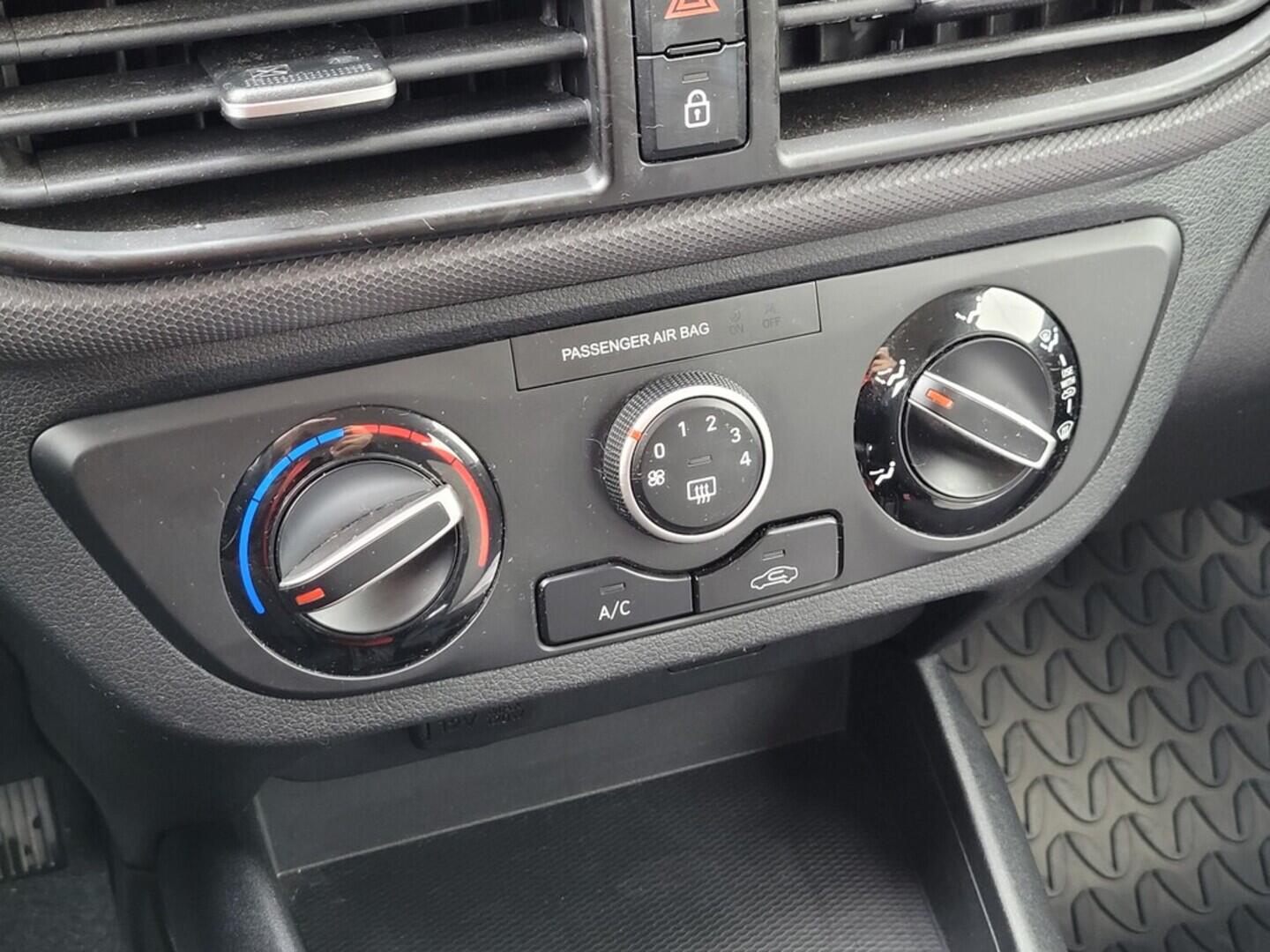 O619V07319_24.webp_I10 Comfort Go 1.0  49 kW manuál