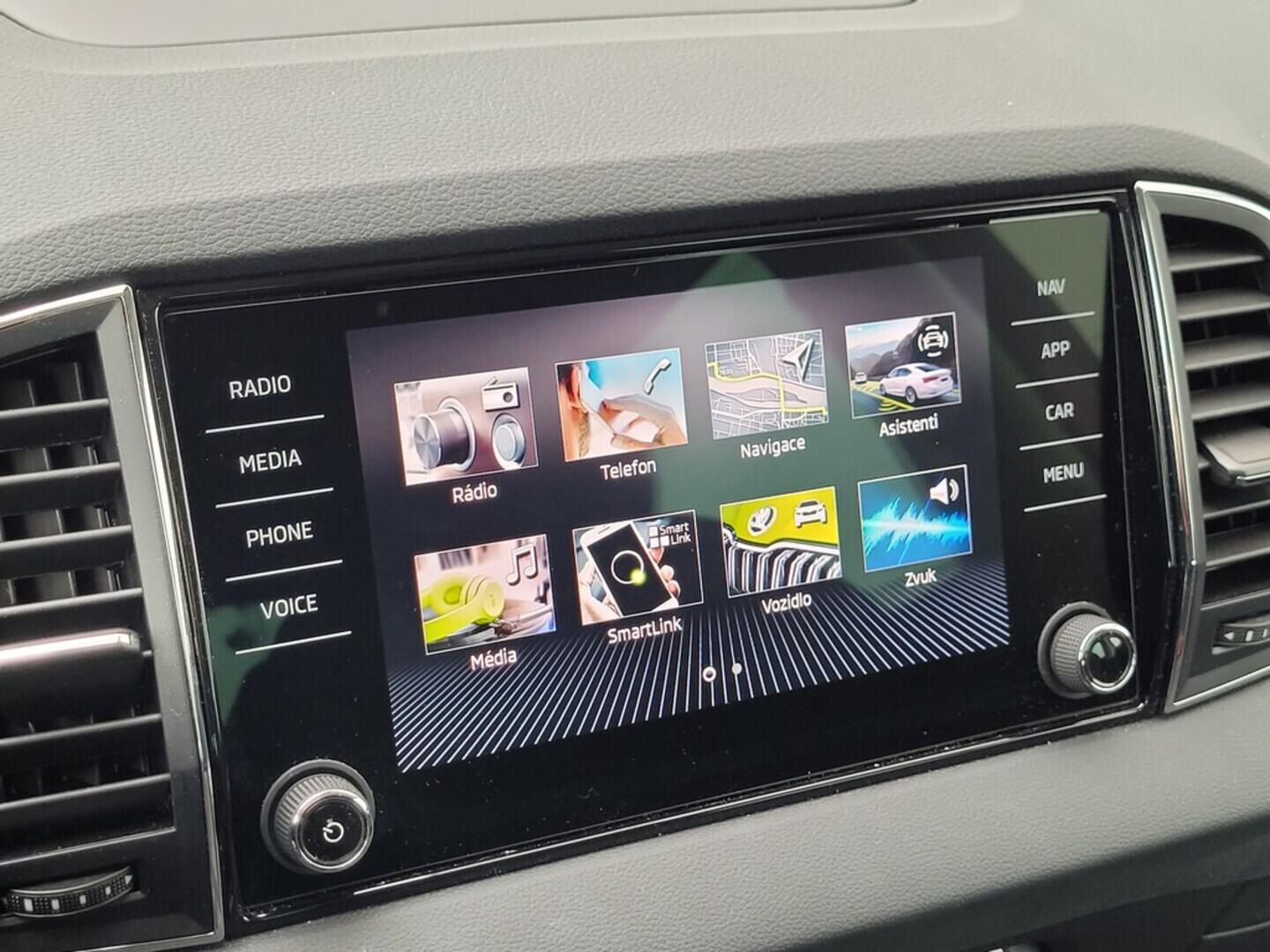 O619V07322_23.webp_KAROQ Selection 1.5 TSI 110 kW automat, DPH