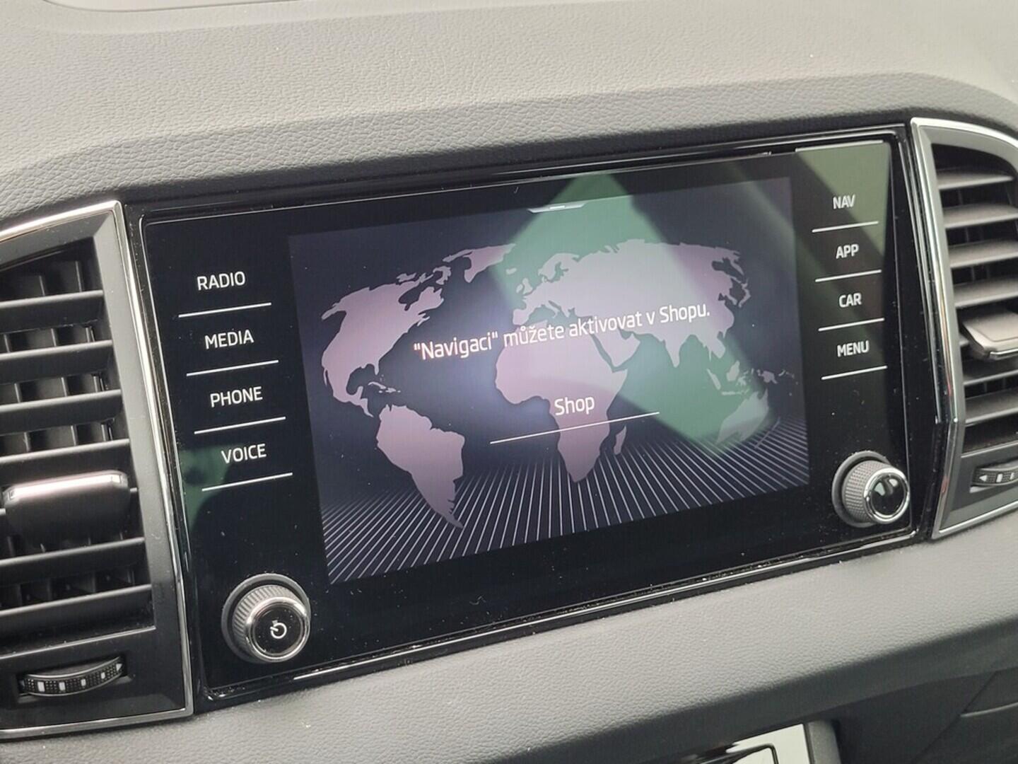 O619V07322_24.webp_KAROQ Selection 1.5 TSI 110 kW automat, DPH