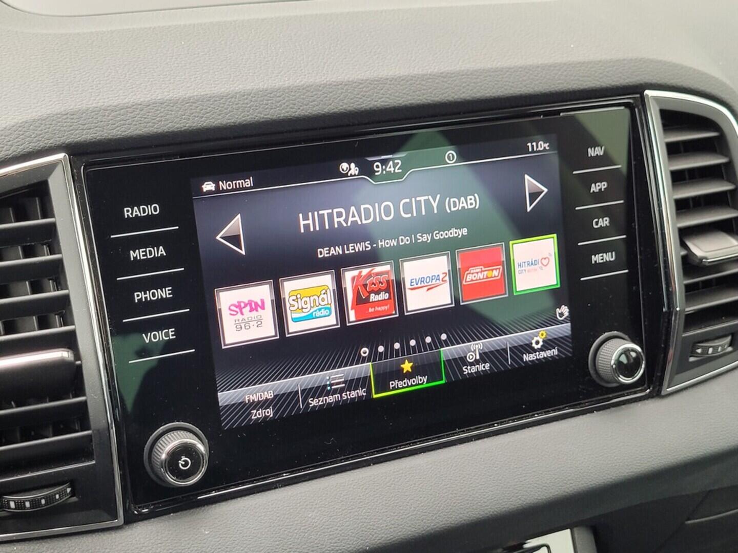 O619V07322_25.webp_KAROQ Selection 1.5 TSI 110 kW automat, DPH