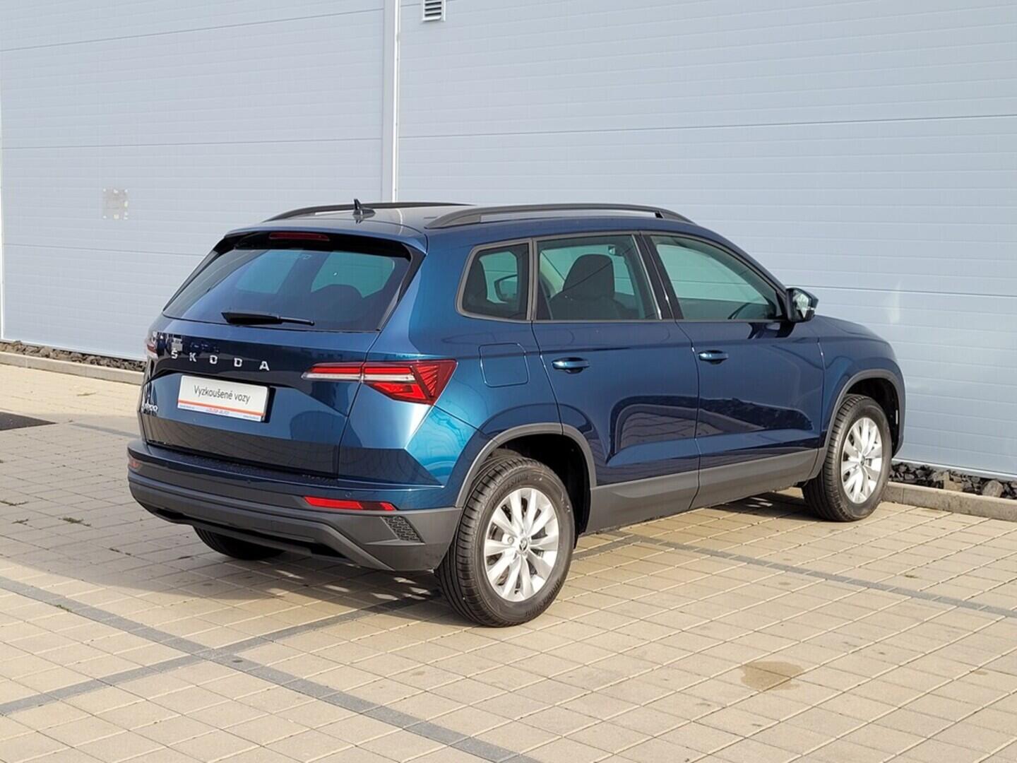 O619V07335_13.webp_KAROQ Ambition 1.0 TSI 81 kW manuál, DPH