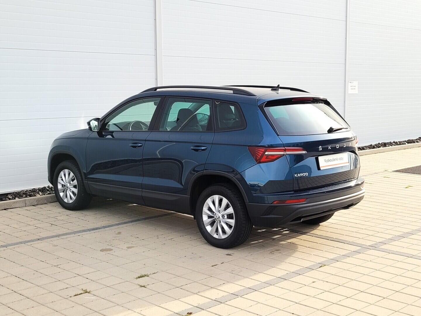 O619V07335_14.webp_KAROQ Ambition 1.0 TSI 81 kW manuál, DPH