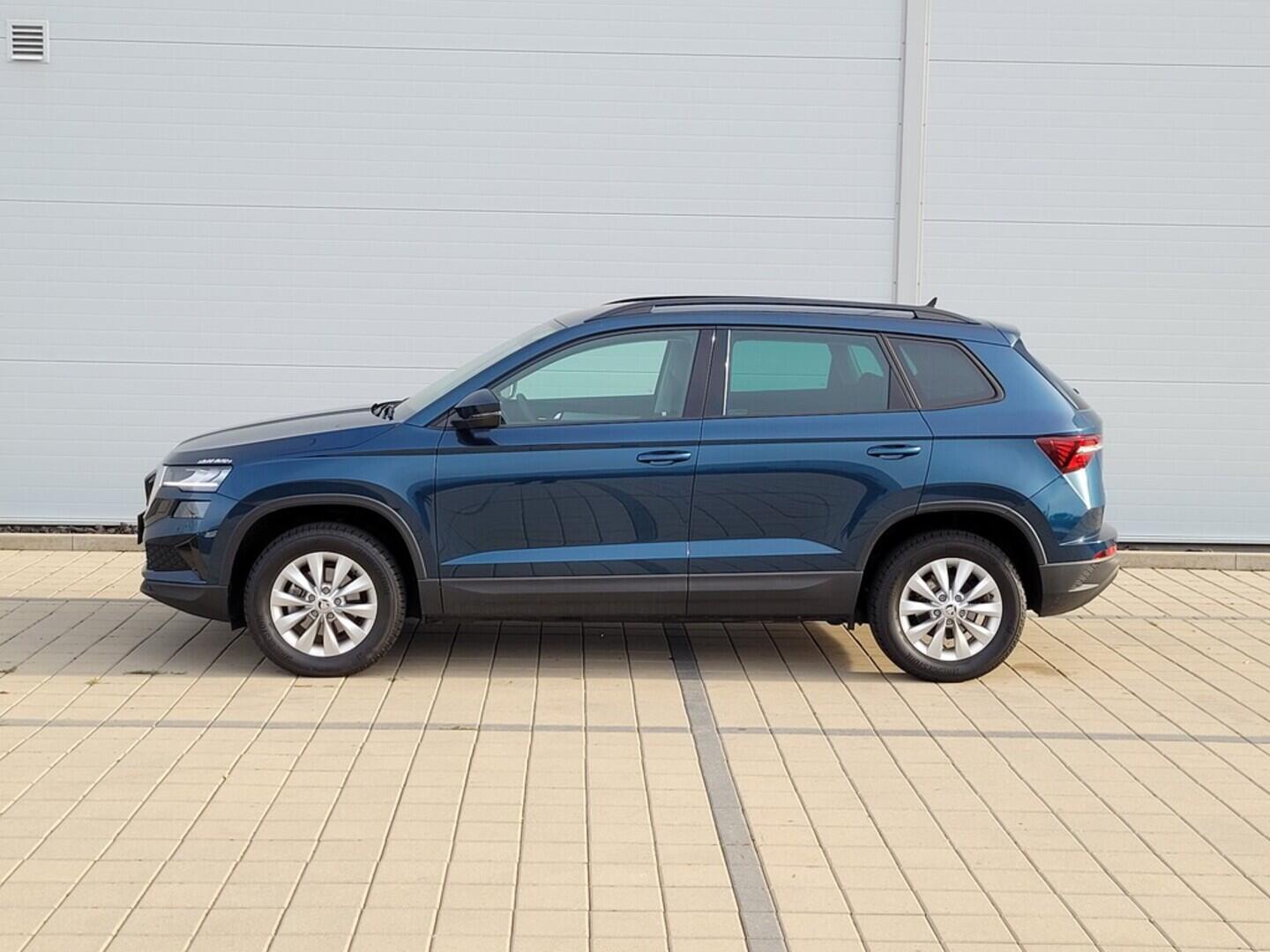 O619V07335_15.webp_KAROQ Ambition 1.0 TSI 81 kW manuál, DPH