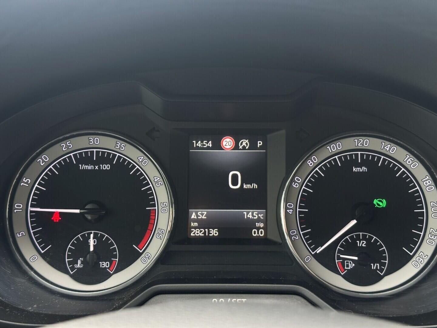 O619V07350_19.webp_OCTAVIA Ambiente 2.0 TDI 110 kW automat