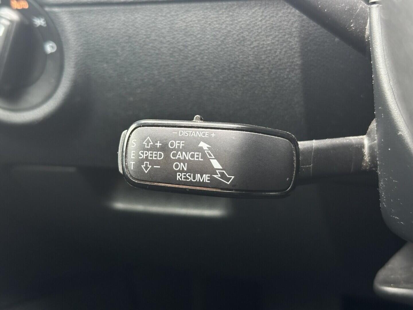O619V07350_23.webp_OCTAVIA Ambiente 2.0 TDI 110 kW automat