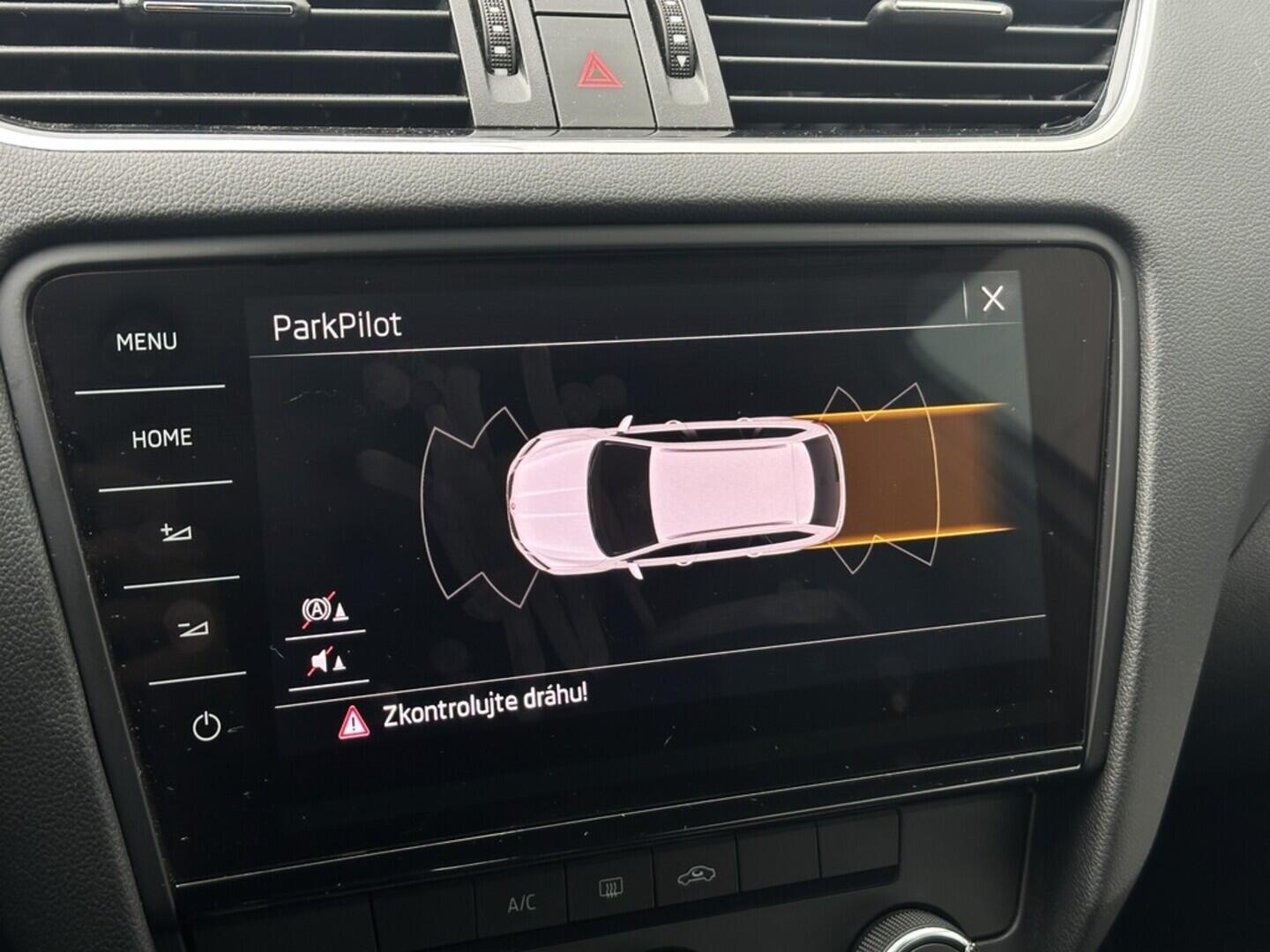 O619V07350_27.webp_OCTAVIA Ambiente 2.0 TDI 110 kW automat