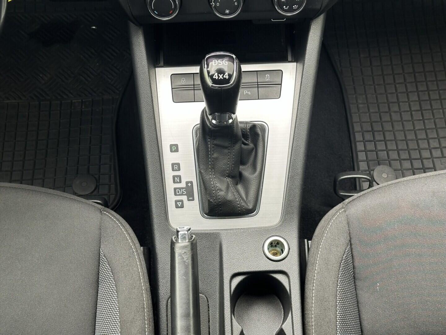 O619V07350_29.webp_OCTAVIA Ambiente 2.0 TDI 110 kW automat
