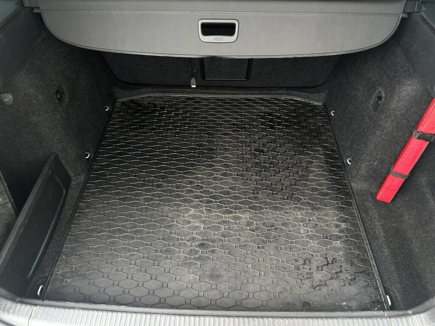 O619V07350_31.webp_OCTAVIA Ambiente 2.0 TDI 110 kW automat