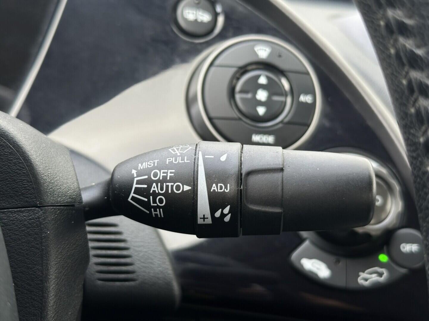 O619V07364_22.webp_CIVIC Sport 1.8 i-VTEC 103 kW manuál