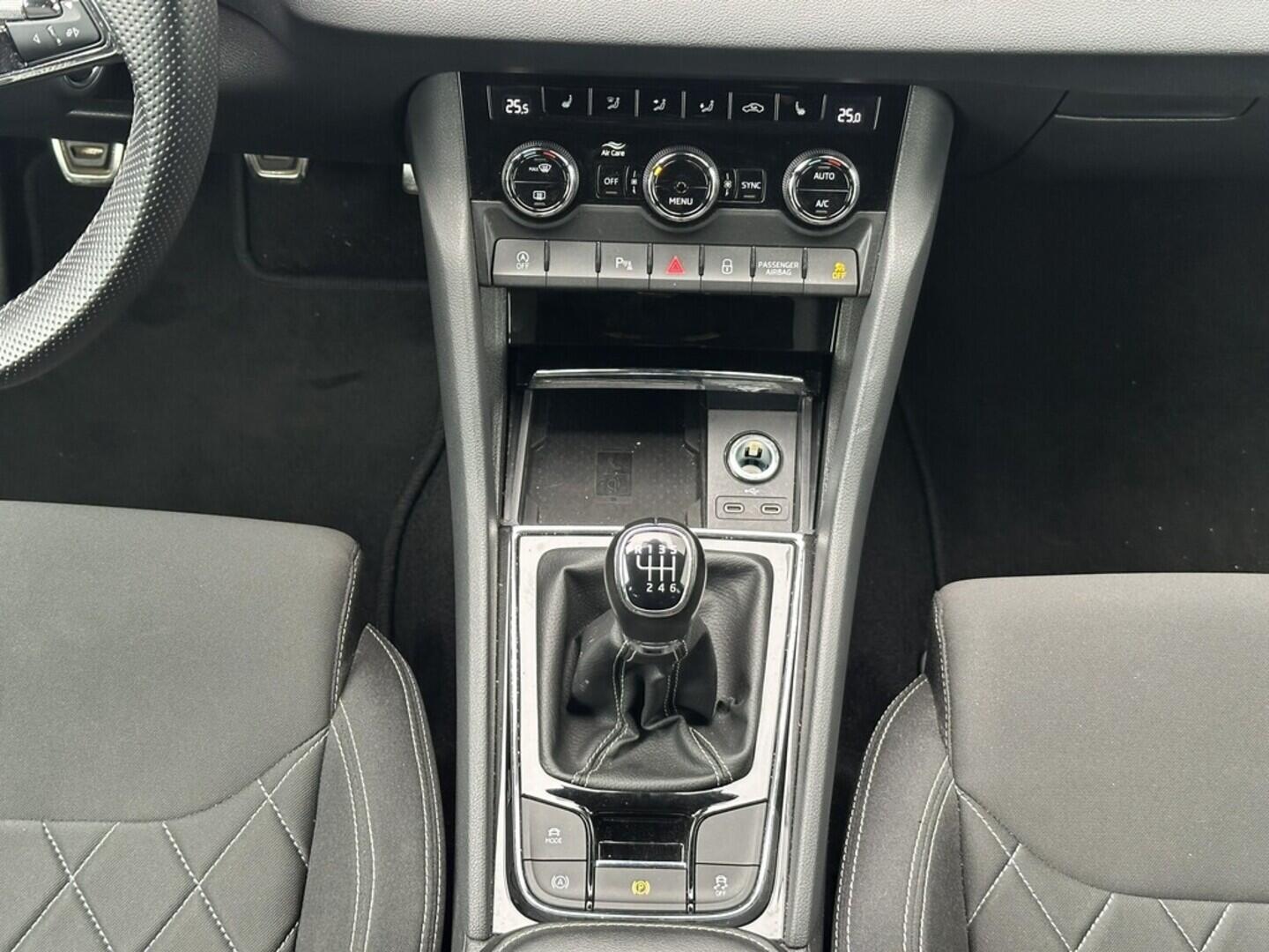 O619V07367_21.webp_KAROQ SportLine 2.0 TDI 110 kW manuál, DPH