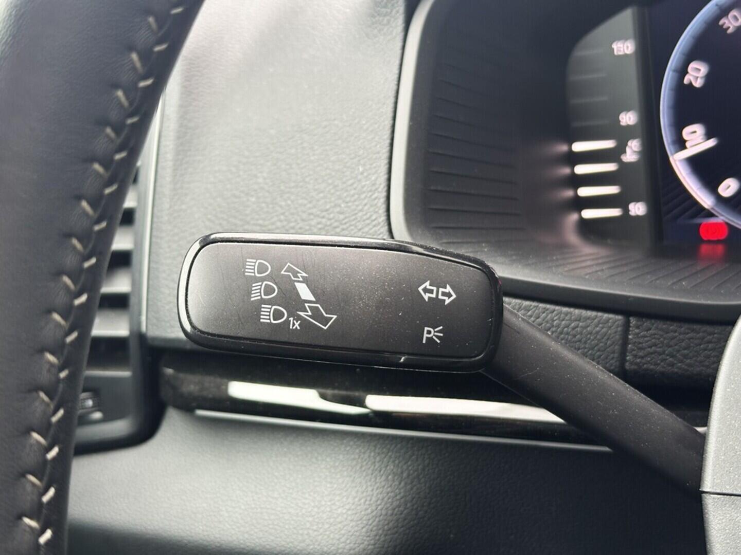 O619V07367_23.webp_KAROQ SportLine 2.0 TDI 110 kW manuál, DPH