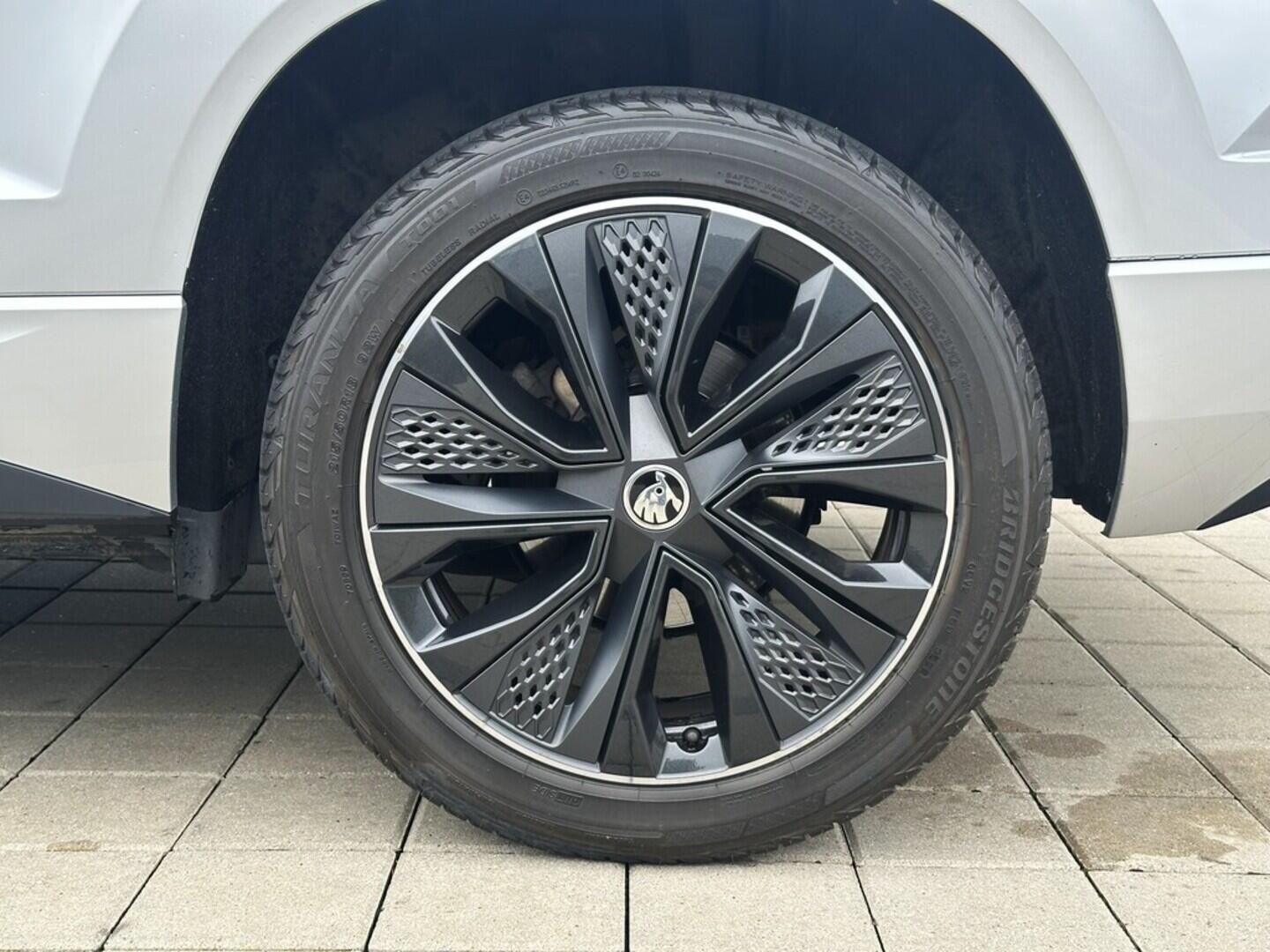 O619V07367_31.webp_KAROQ SportLine 2.0 TDI 110 kW manuál, DPH