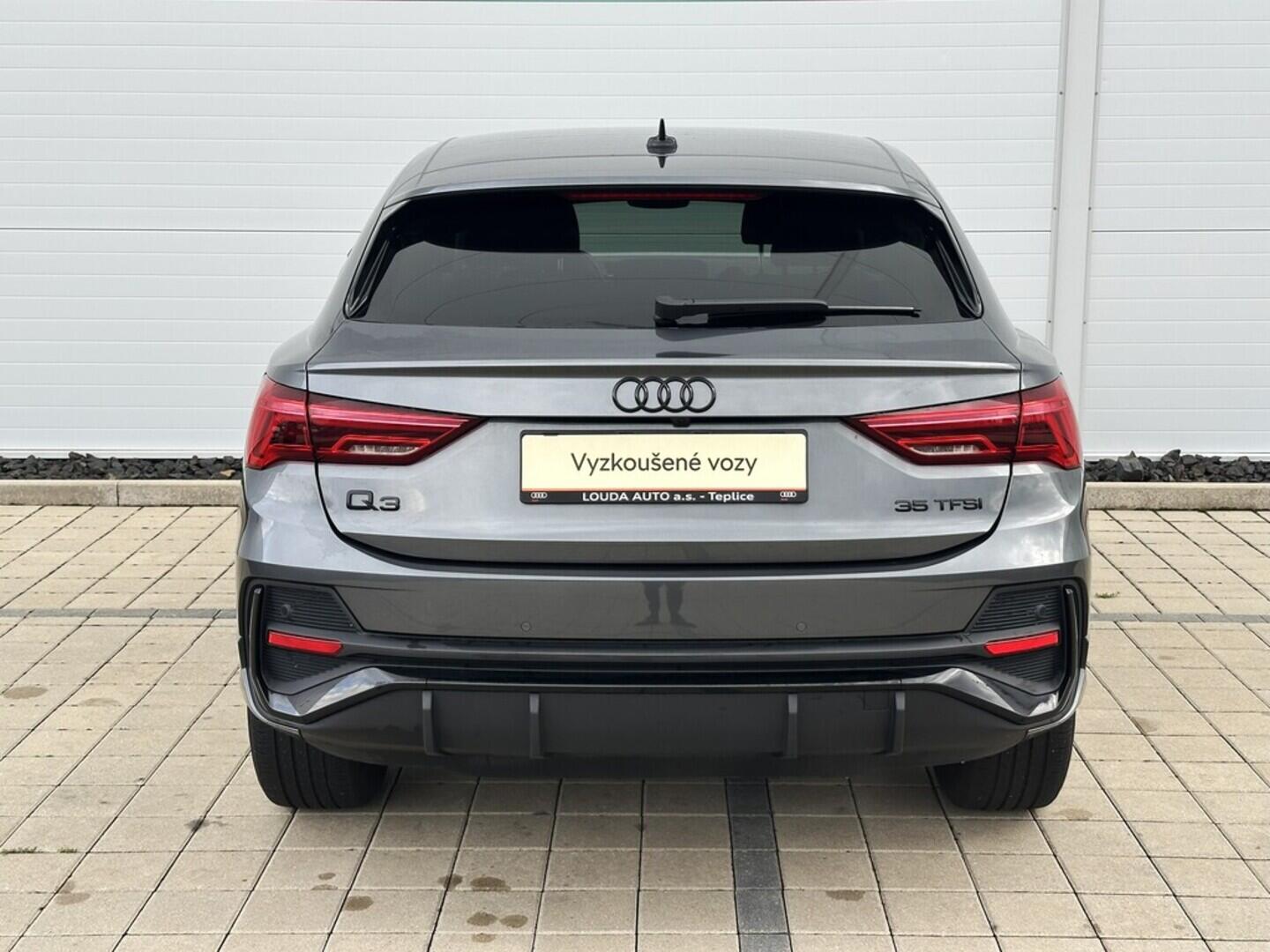 O619V07373_15.webp_Q3 SPORTBACK S-line 1.5 TSI 110 kW automat, DPH