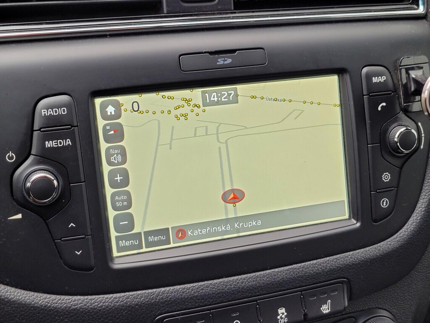 O619V07379_24.webp_CEED GT-line 1.6 CRDi 100 kW manuál