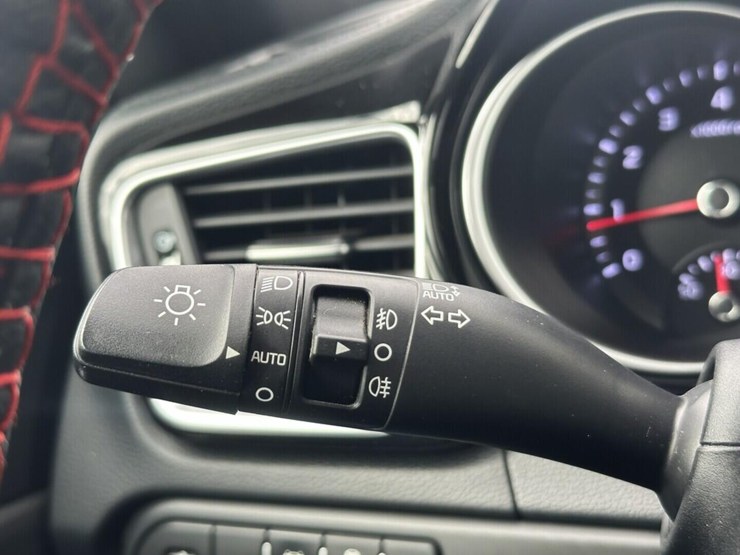 O619V07381_21.webp_XCEED   T-GDI 118 kW automat