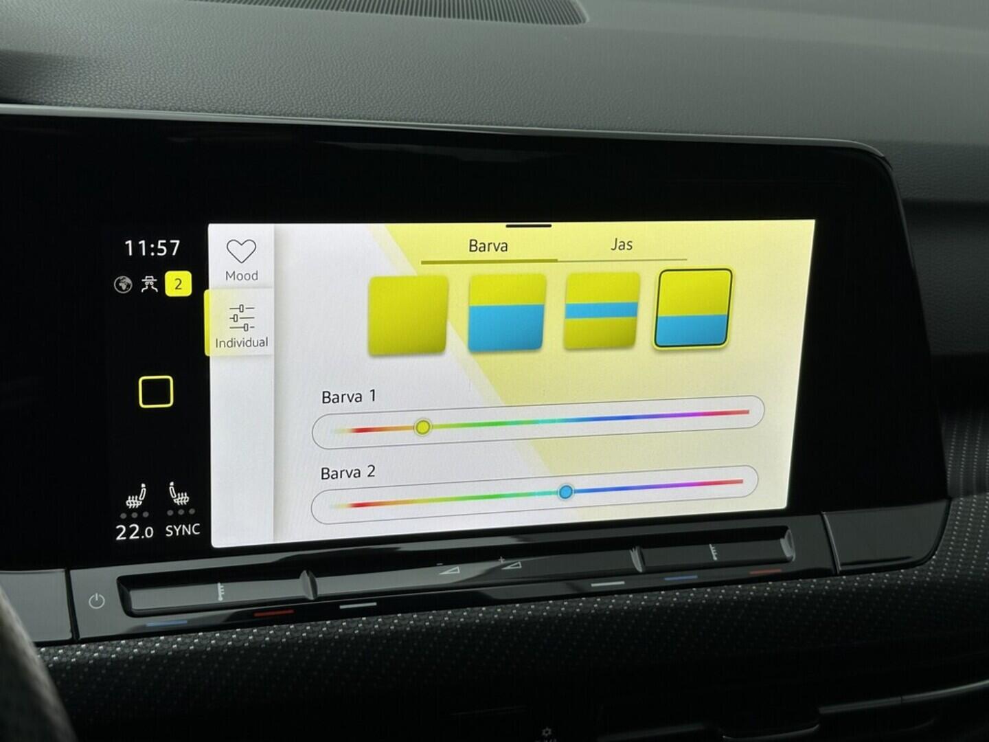 O619V07382_25.webp_GOLF VARIANT R-line 2.0 TDI 110 kW automat, DPH