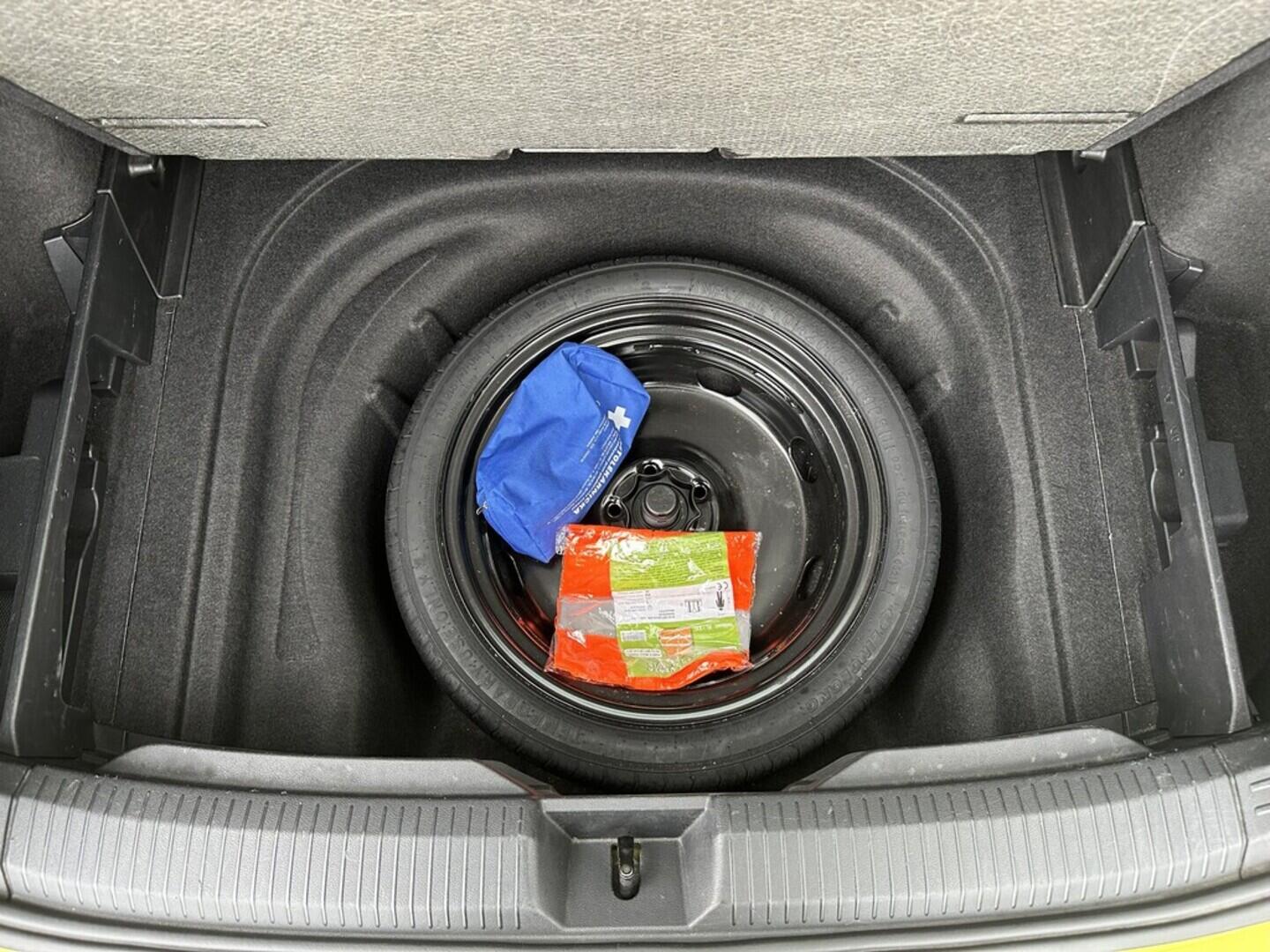 O619V07382_34.webp_GOLF VARIANT R-line 2.0 TDI 110 kW automat, DPH