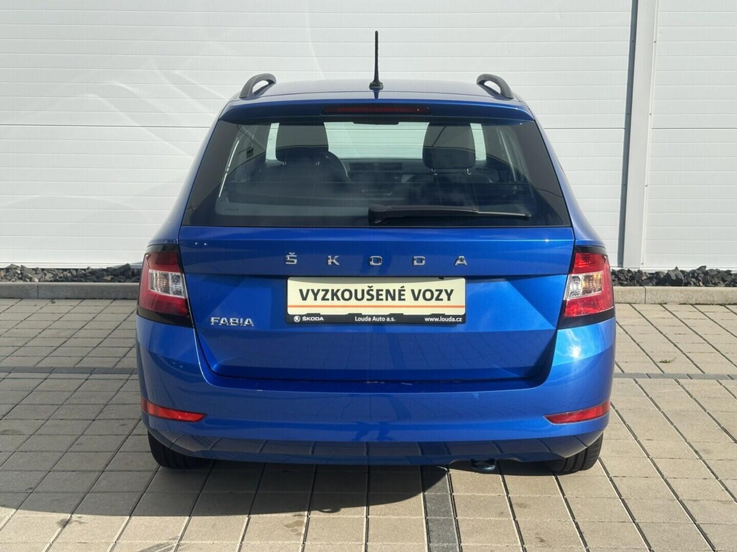 O619V07384_15.webp_FABIA Active 1.0 TSI 70 kW manuál