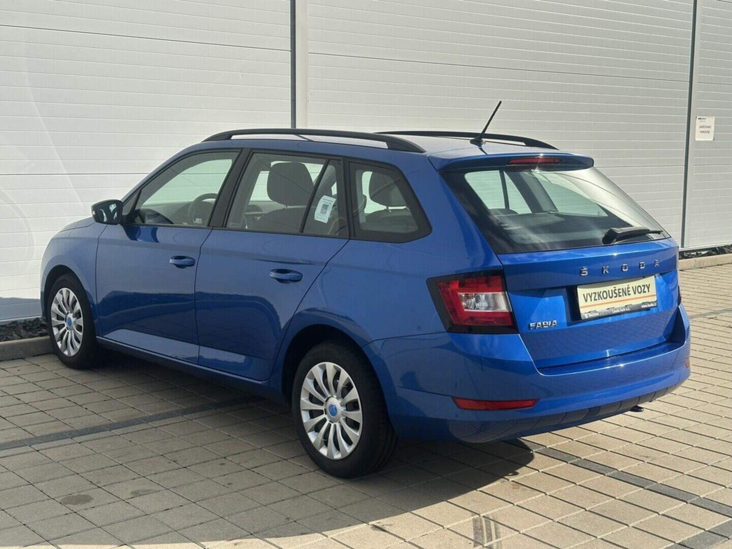 O619V07384_16.webp_FABIA Active 1.0 TSI 70 kW manuál
