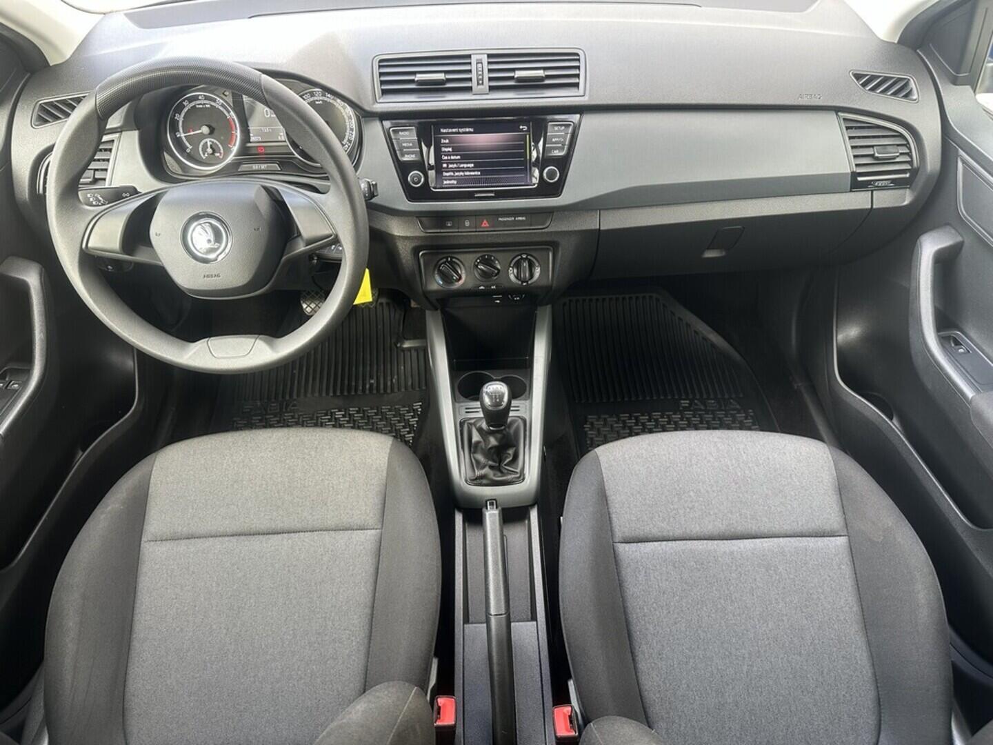 O619V07384_18.webp_FABIA Active 1.0 TSI 70 kW manuál