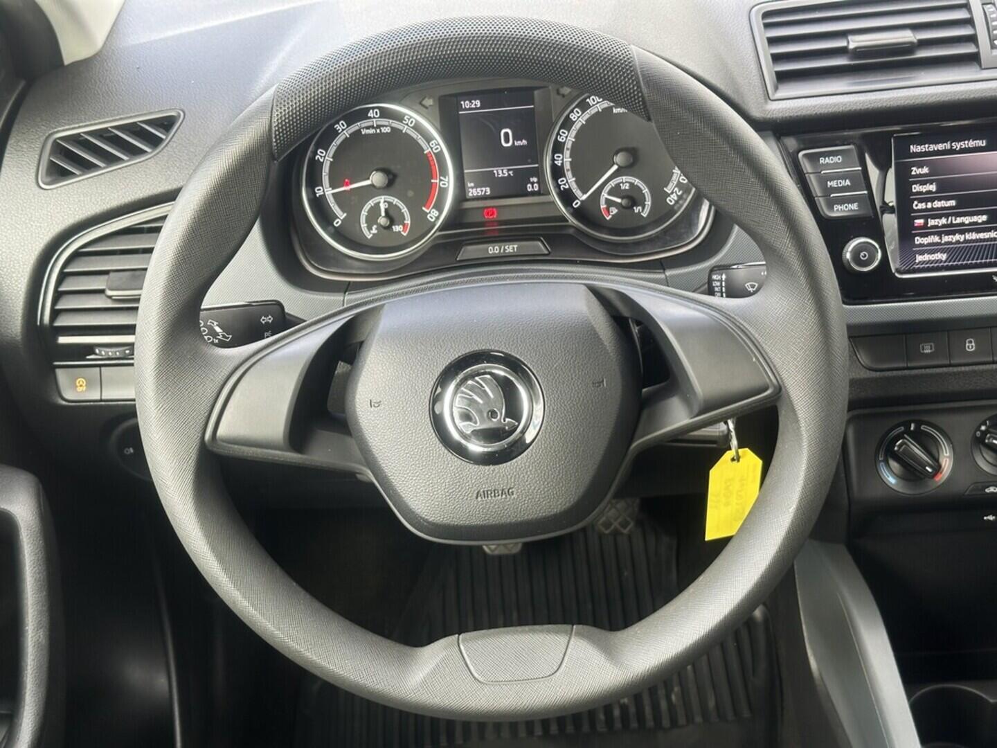 O619V07384_20.webp_FABIA Active 1.0 TSI 70 kW manuál