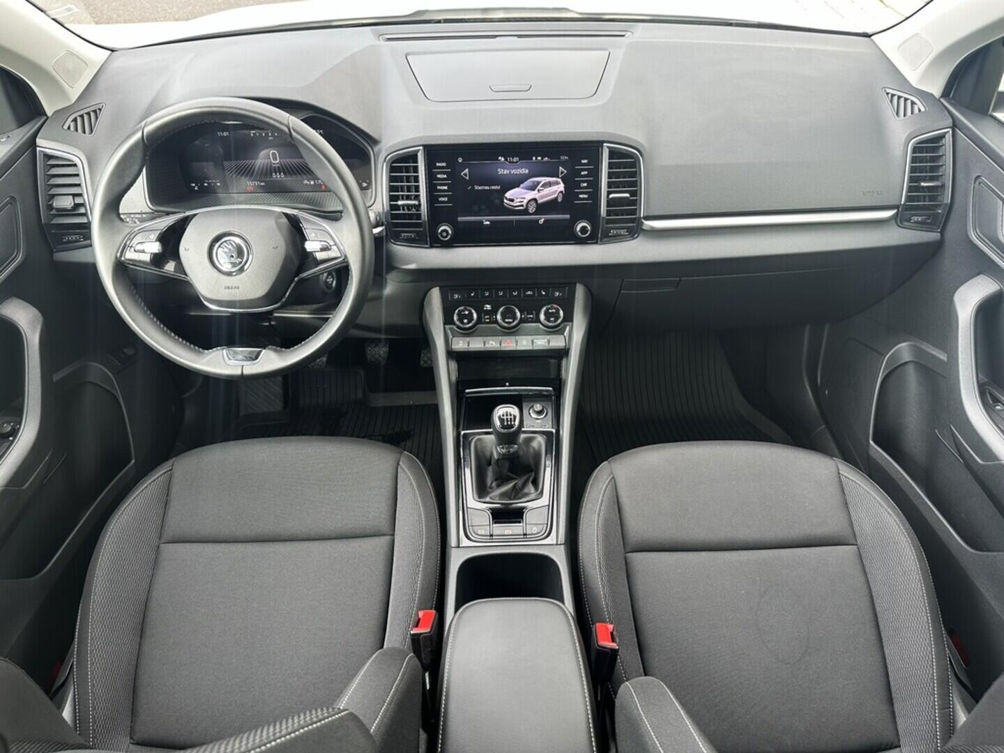 O619V07386_18.webp_KAROQ Ambition 1.5 TSI 110 kW manuál, DPH