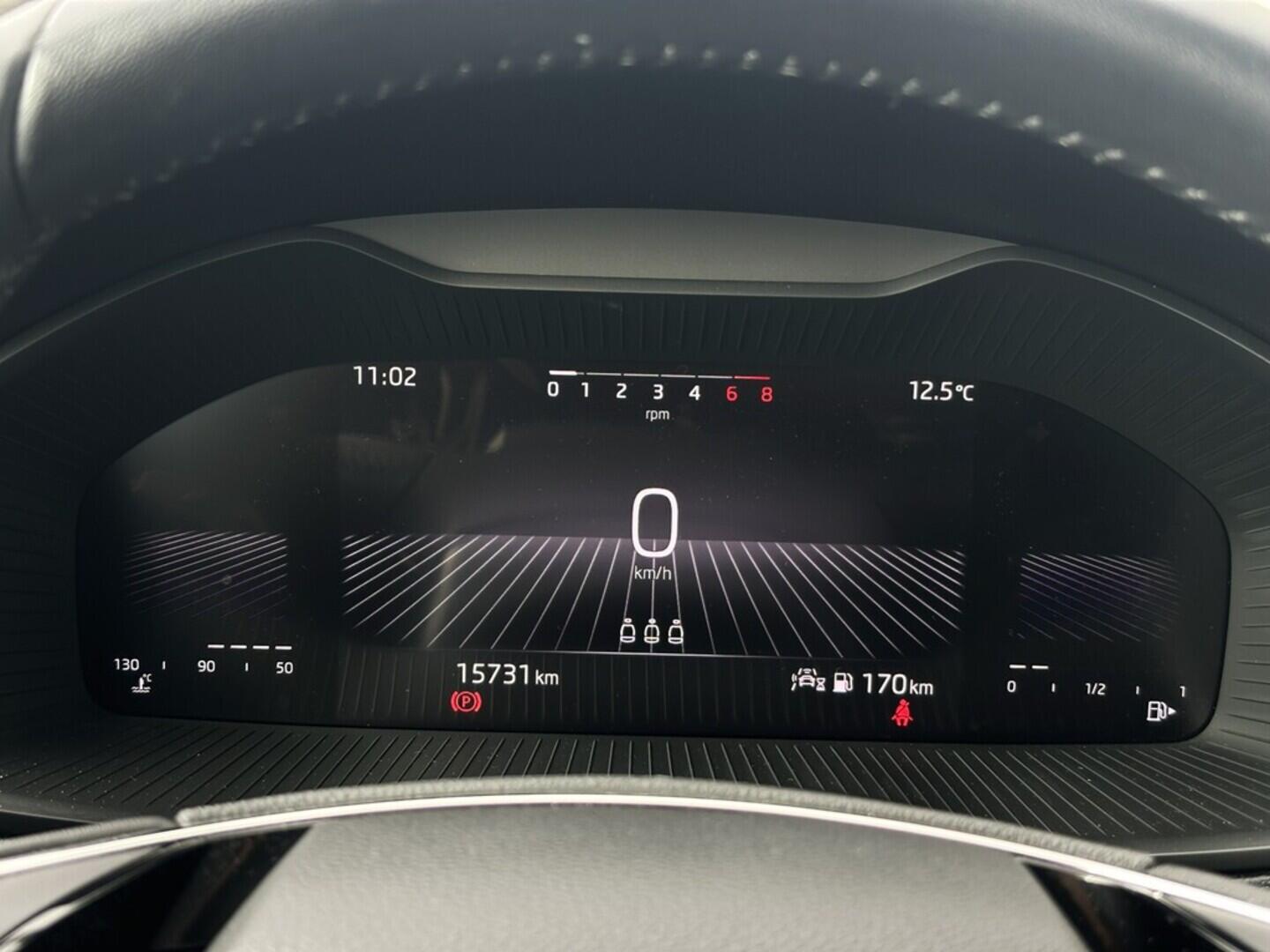 O619V07386_19.webp_KAROQ Ambition 1.5 TSI 110 kW manuál, DPH