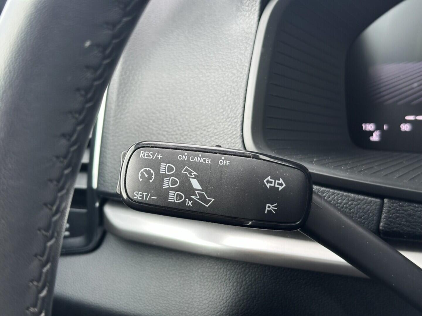 O619V07386_22.webp_KAROQ Ambition 1.5 TSI 110 kW manuál, DPH