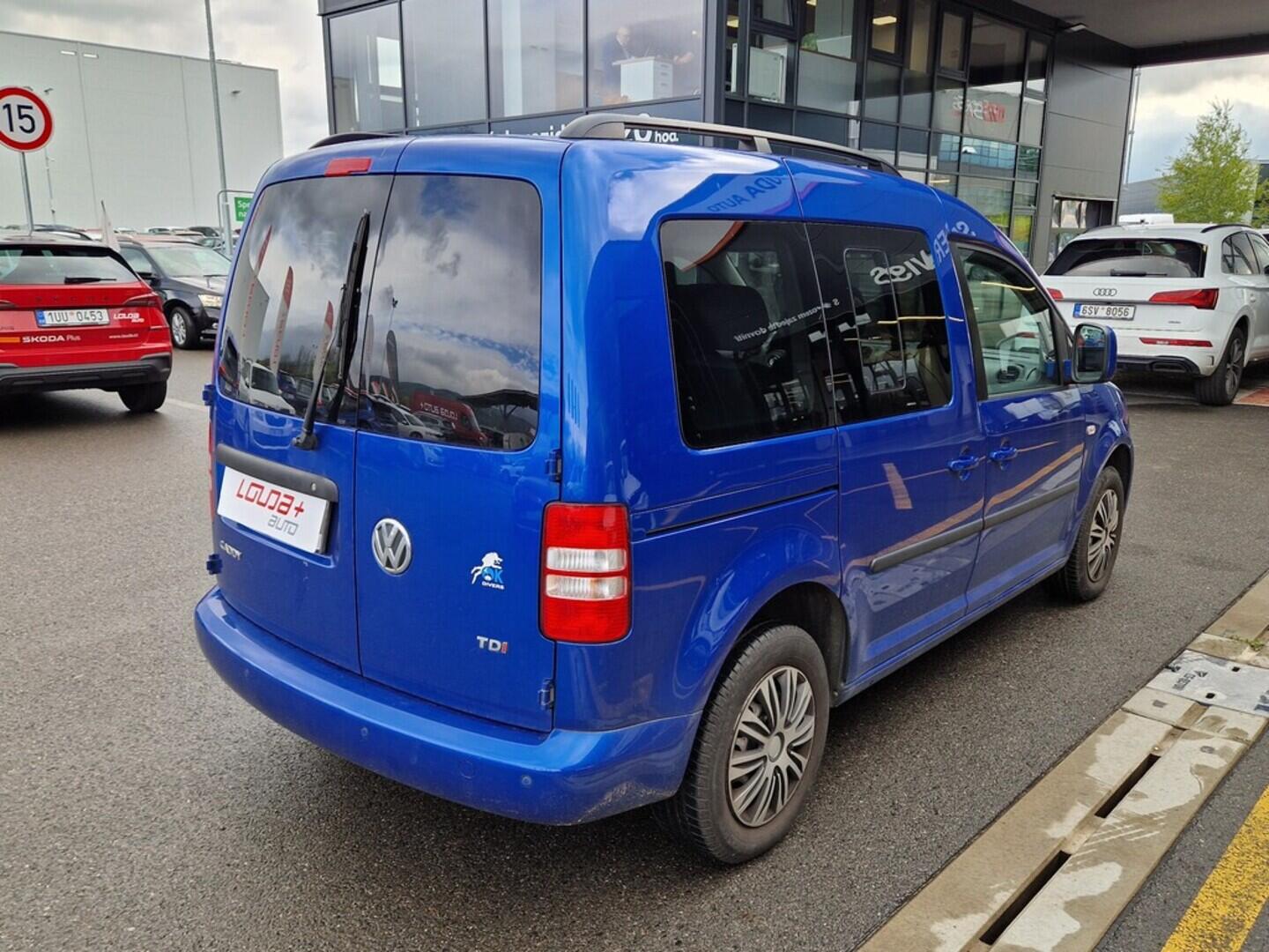 O619V07387_11.webp_CADDY Trendline 1.6 TDI 75 kW manuál, DPH