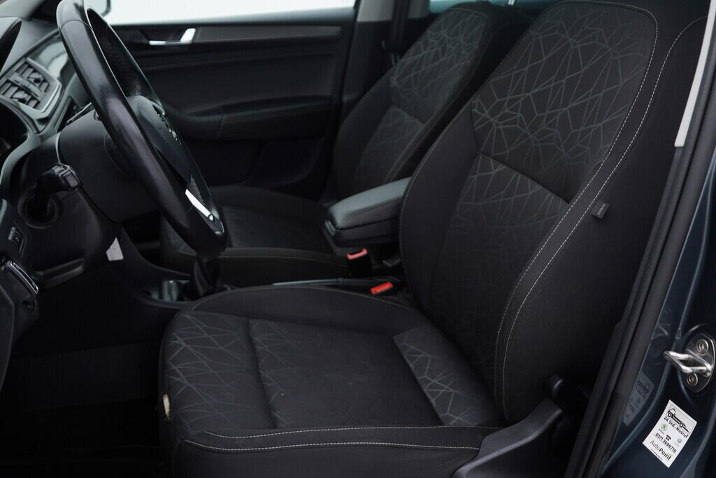 O619V07392_23.webp_RAPID Fresh Drive 1.0 TSI 70 kW manuál