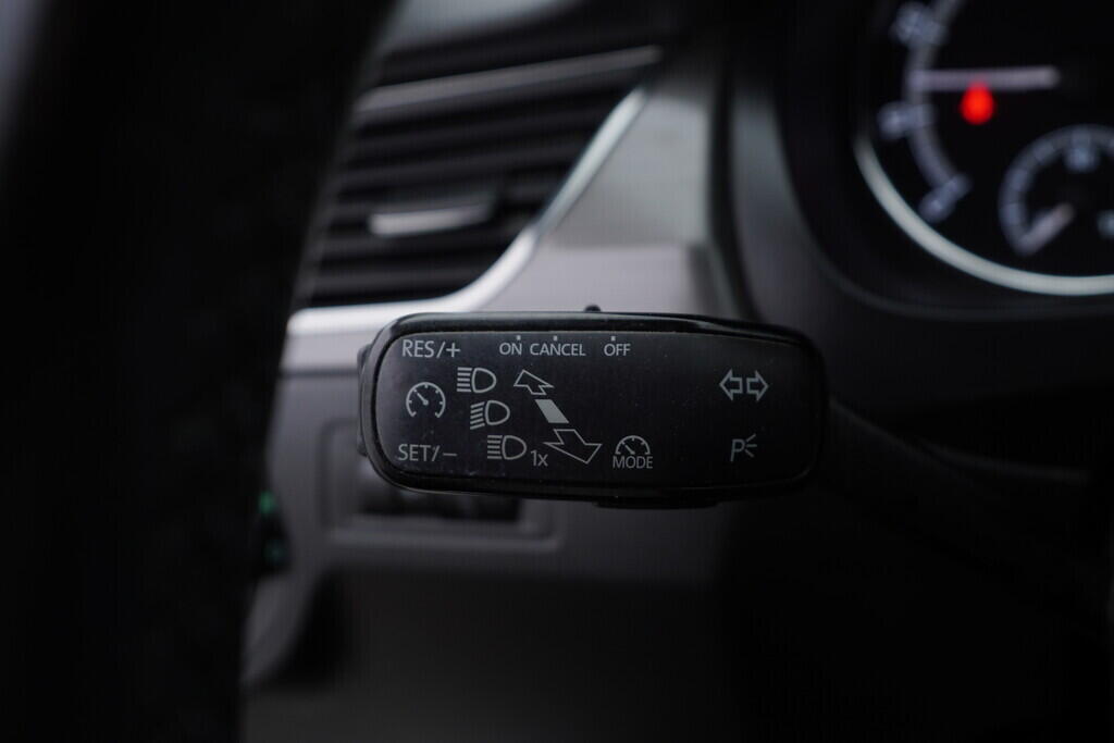 O619V07392_24.webp_RAPID Fresh Drive 1.0 TSI 70 kW manuál