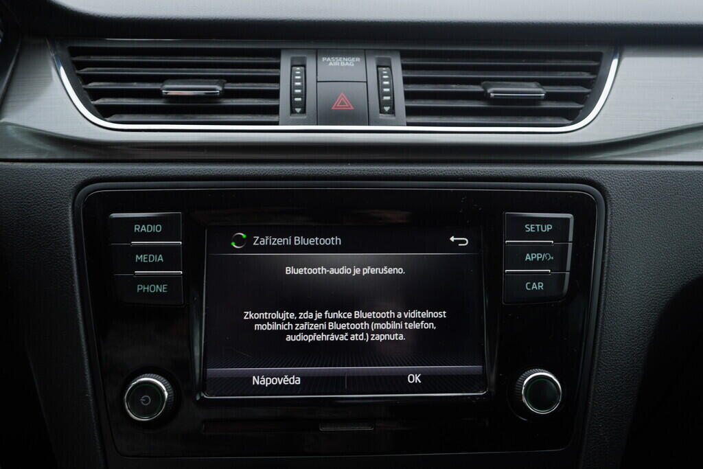 O619V07392_32.webp_RAPID Fresh Drive 1.0 TSI 70 kW manuál