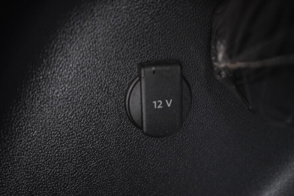 O619V07392_35.webp_RAPID Fresh Drive 1.0 TSI 70 kW manuál