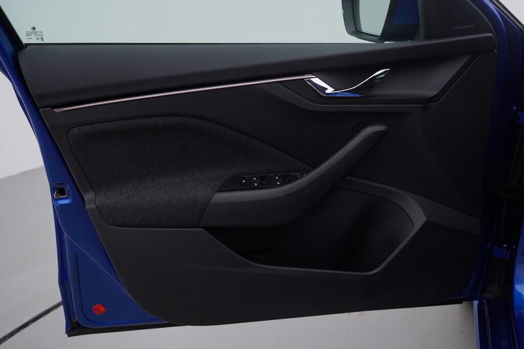 O619V07393_19.webp_SCALA Style 1.0 TSI 81 kW manuál, DPH