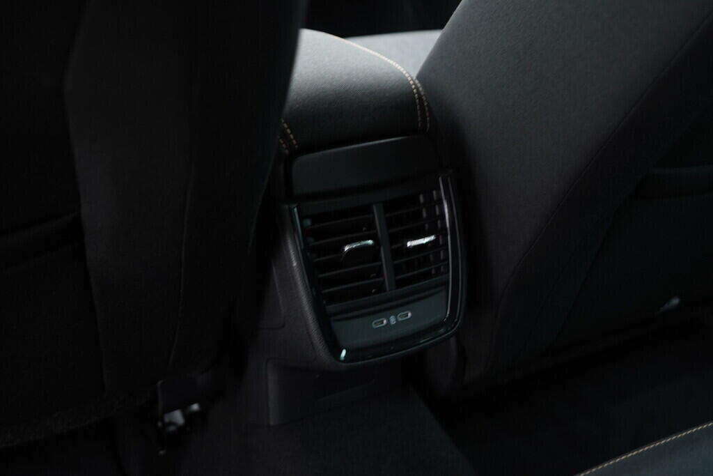 O619V07393_27.webp_SCALA Style 1.0 TSI 81 kW manuál, DPH