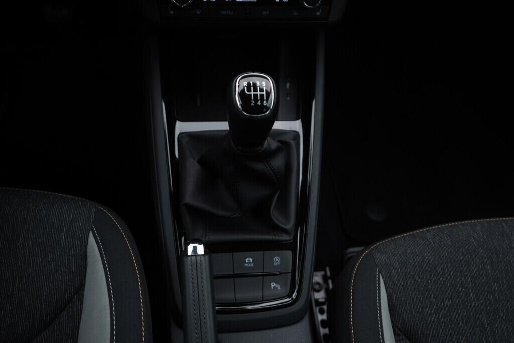 O619V07393_35.webp_SCALA Style 1.0 TSI 81 kW manuál, DPH