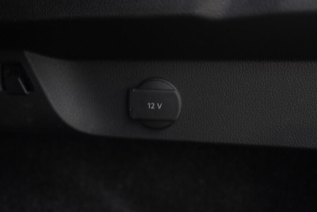 O619V07393_37.webp_SCALA Style 1.0 TSI 81 kW manuál, DPH