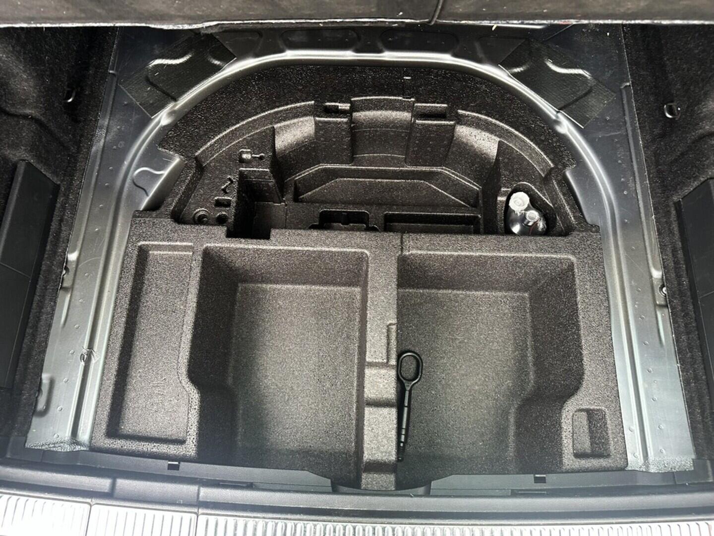 O619V07394_34.webp_SUPERB Style 1.6 TDI 88 kW automat