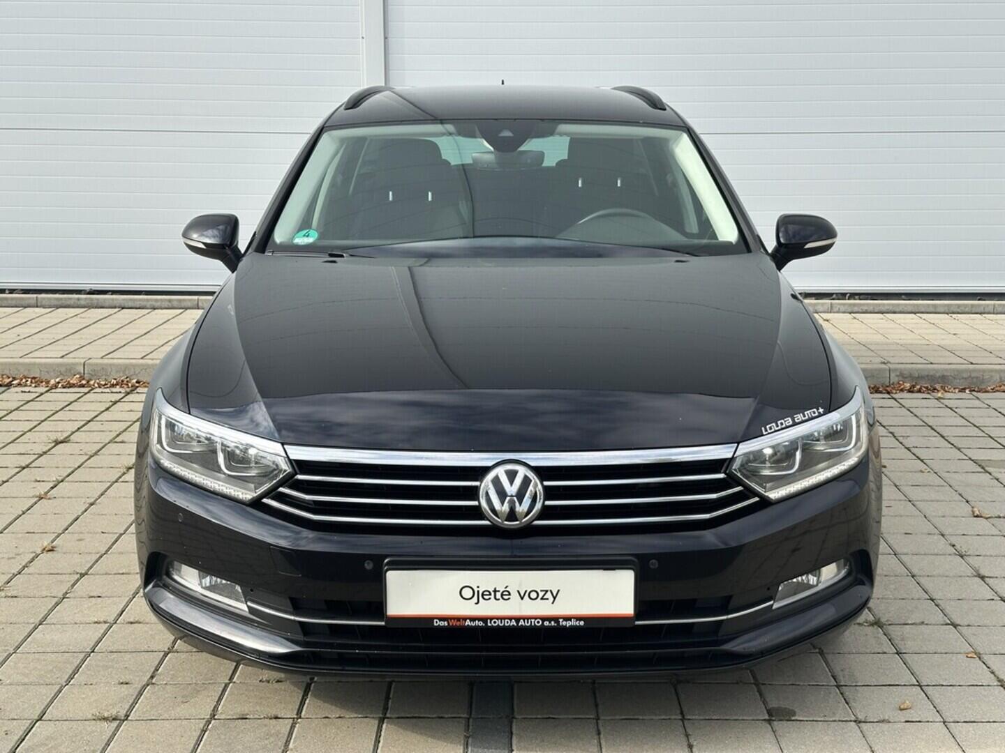 O619V07398_11.webp_PASSAT Comfortline 2.0 TDI 110 kW automat