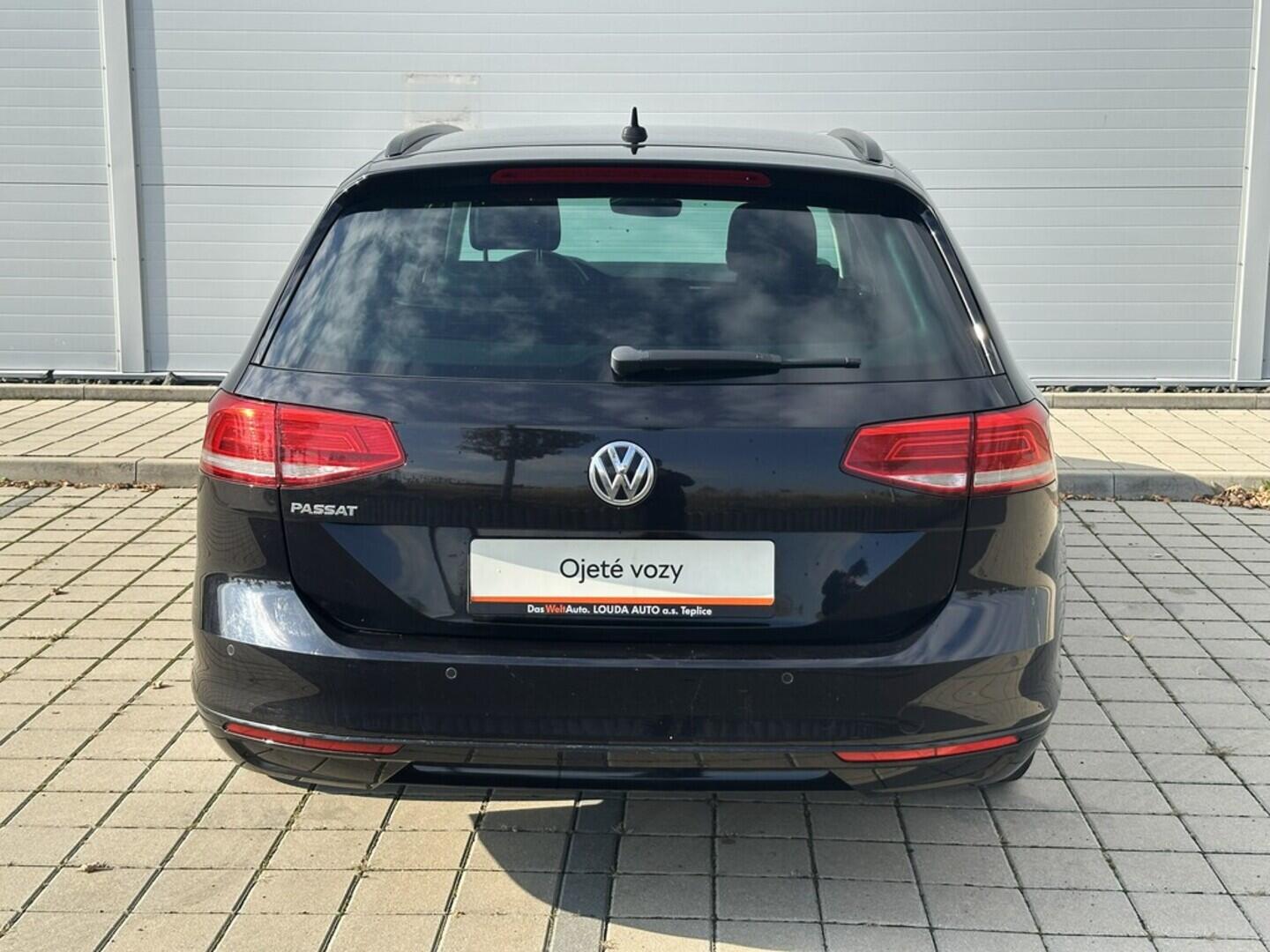 O619V07398_15.webp_PASSAT Comfortline 2.0 TDI 110 kW automat