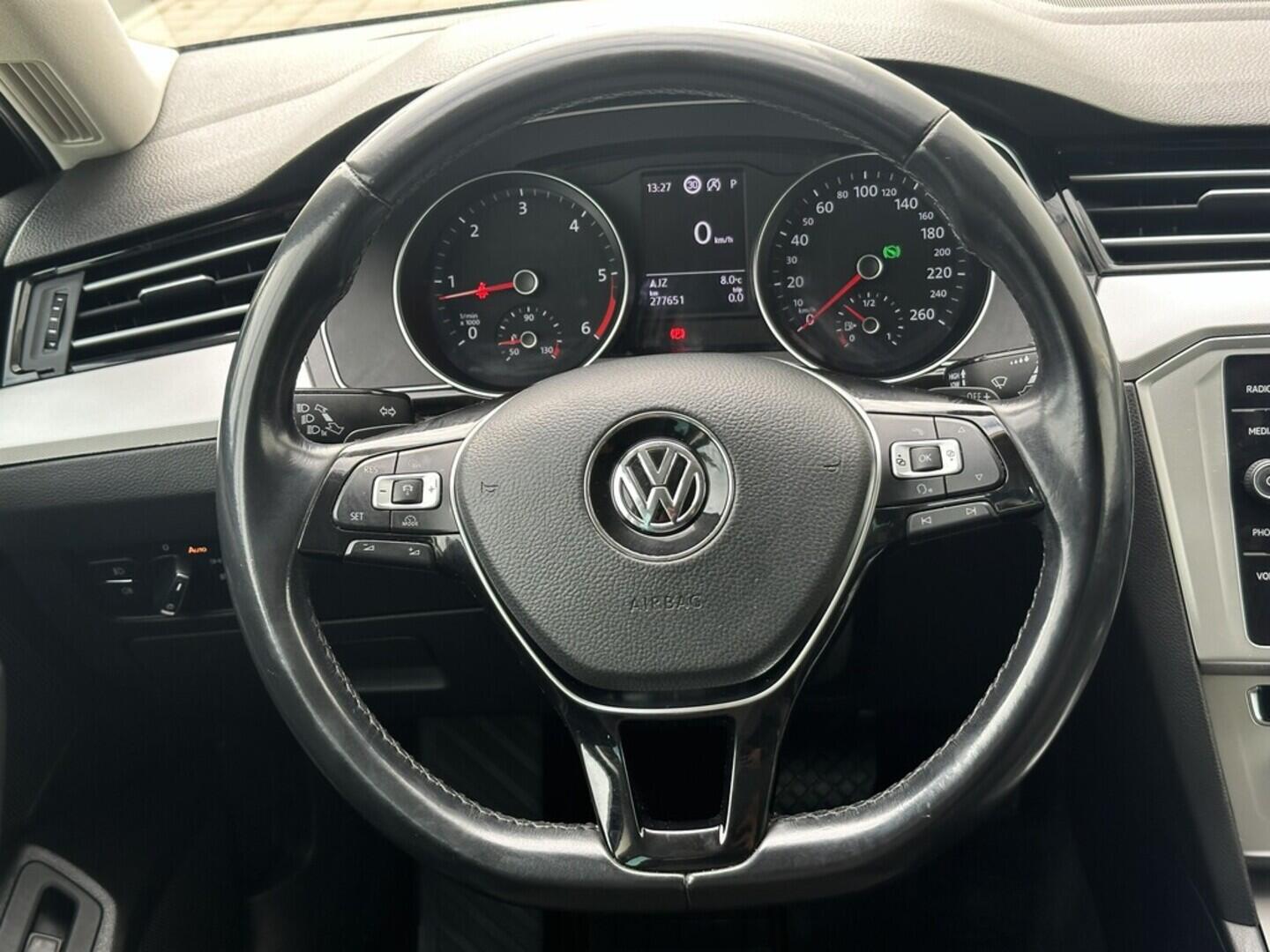 O619V07398_20.webp_PASSAT Comfortline 2.0 TDI 110 kW automat