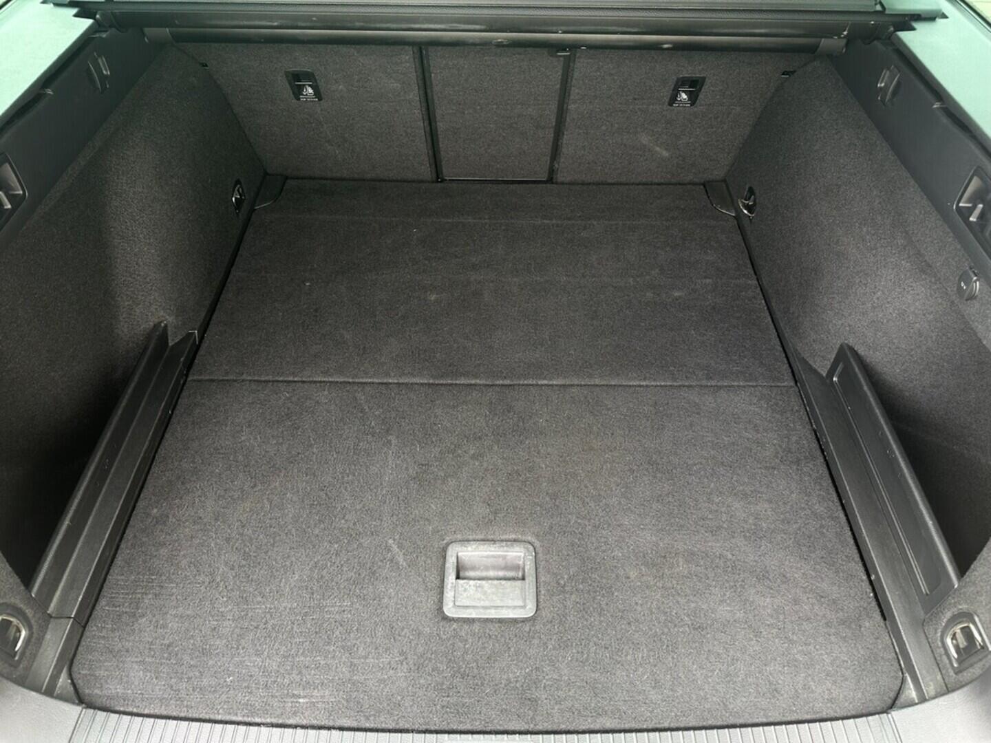 O619V07398_30.webp_PASSAT Comfortline 2.0 TDI 110 kW automat