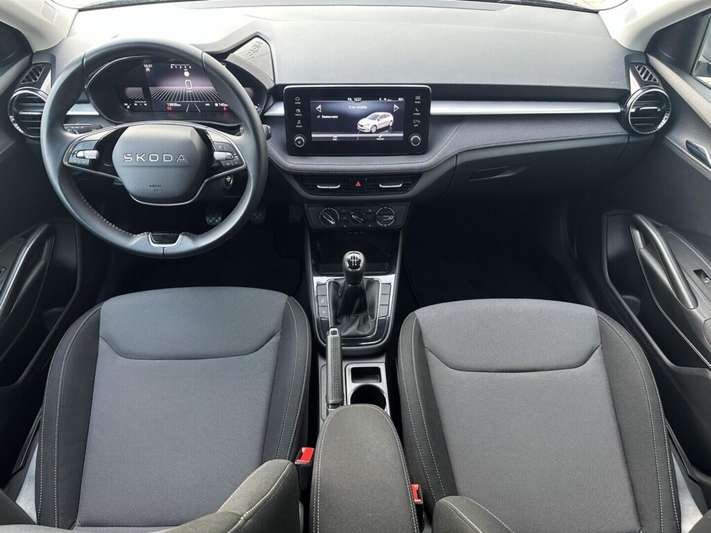 O619V07399_18.webp_FABIA Selection 1.0 TSI 59 kW manuál