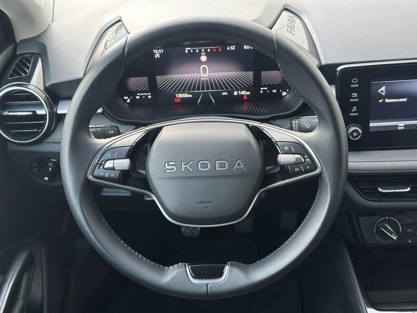 O619V07399_20.webp_FABIA Selection 1.0 TSI 59 kW manuál