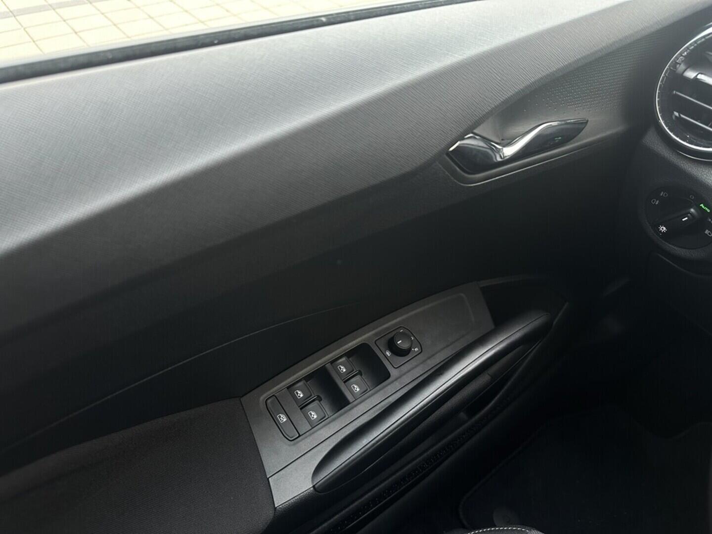 O619V07399_23.webp_FABIA Selection 1.0 TSI 59 kW manuál