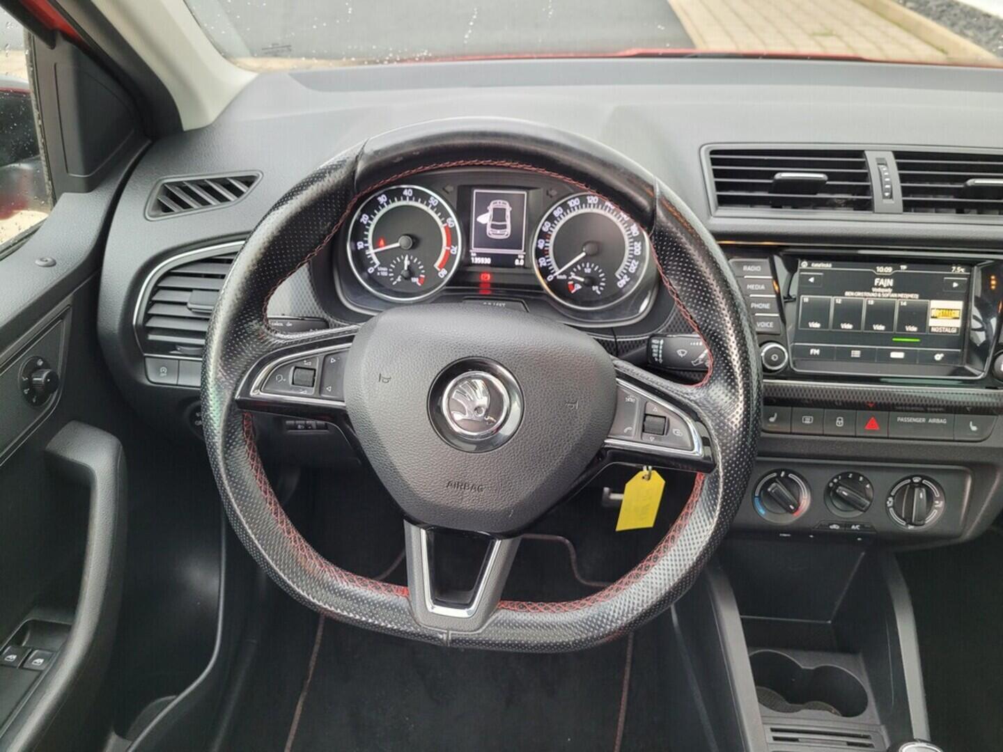 O619V07401_18.webp_FABIA Monte Carlo 1.2 TSI 66 kW manuál