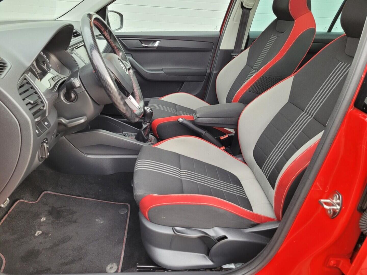 O619V07401_33.webp_FABIA Monte Carlo 1.2 TSI 66 kW manuál