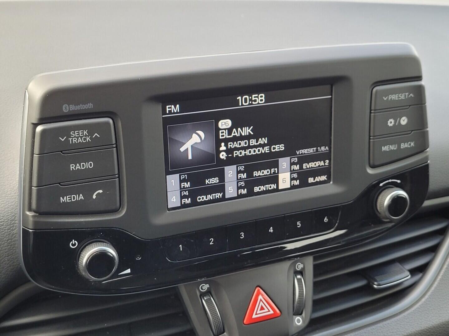 O619V07404_23.webp_I30 Trikolor 1.4 T-GDI 103 kW manuál